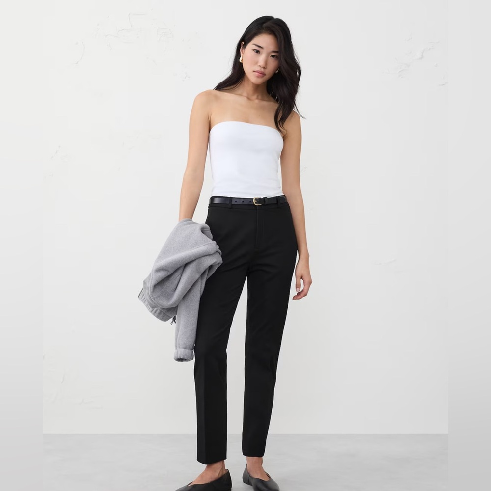 NWT BANANA REPUBLIC BLACK MODERN SLOAN- Size: 8